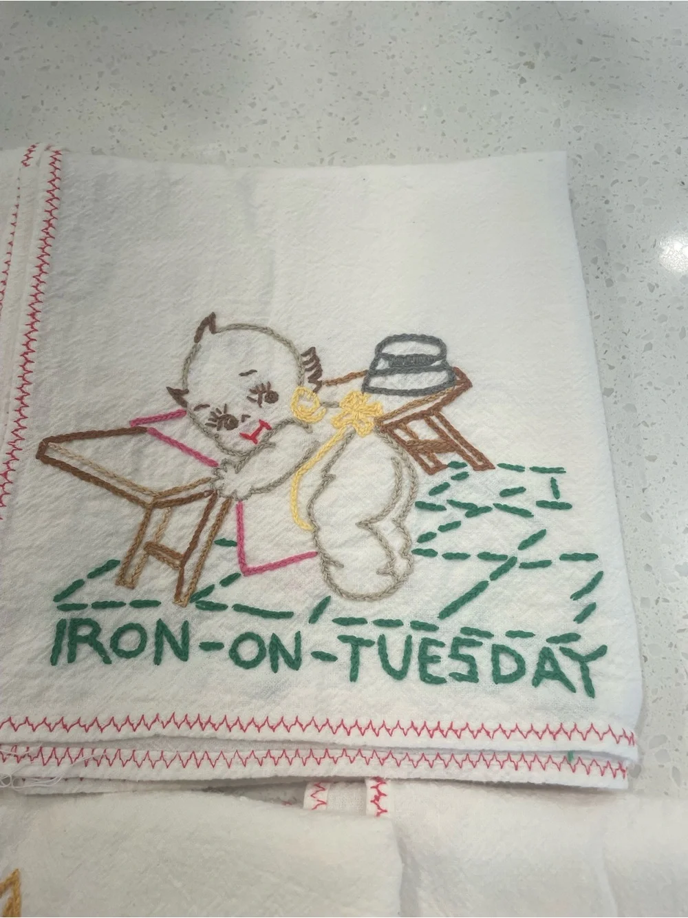 Vtg Embroidered Americana Towel Set Days of the Week Tea/Kitchen Towels